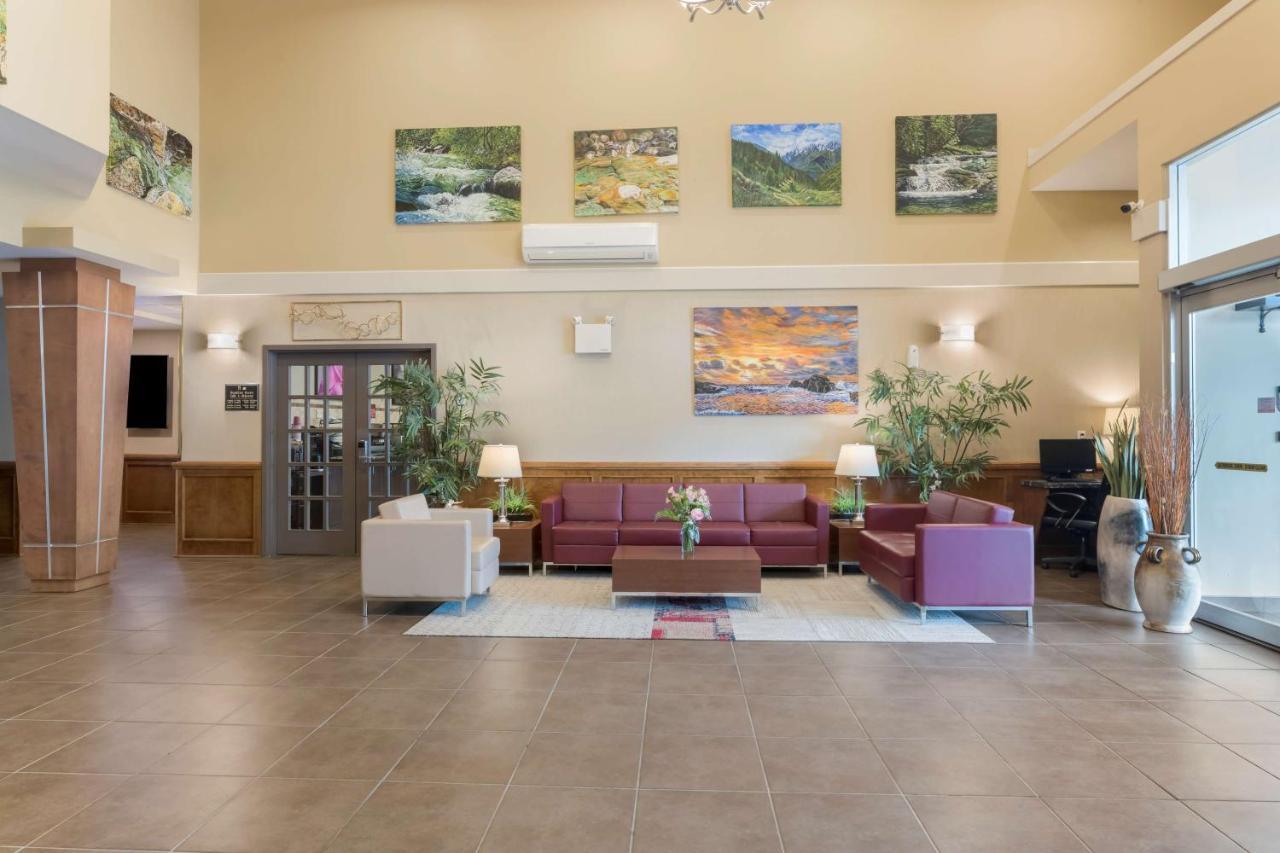 BEST WESTERN PLUS Saint John Hotel&Suites Exterior foto
