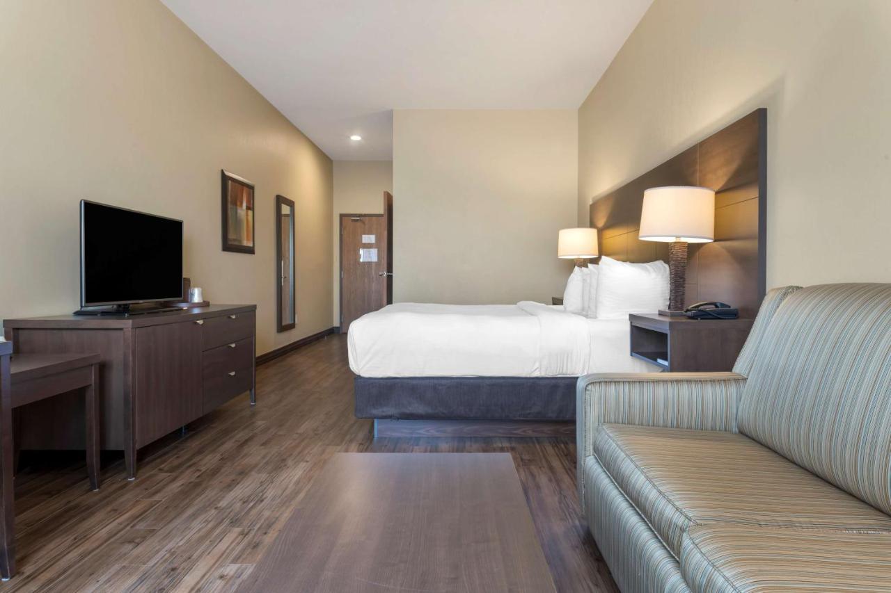 BEST WESTERN PLUS Saint John Hotel&Suites Exterior foto